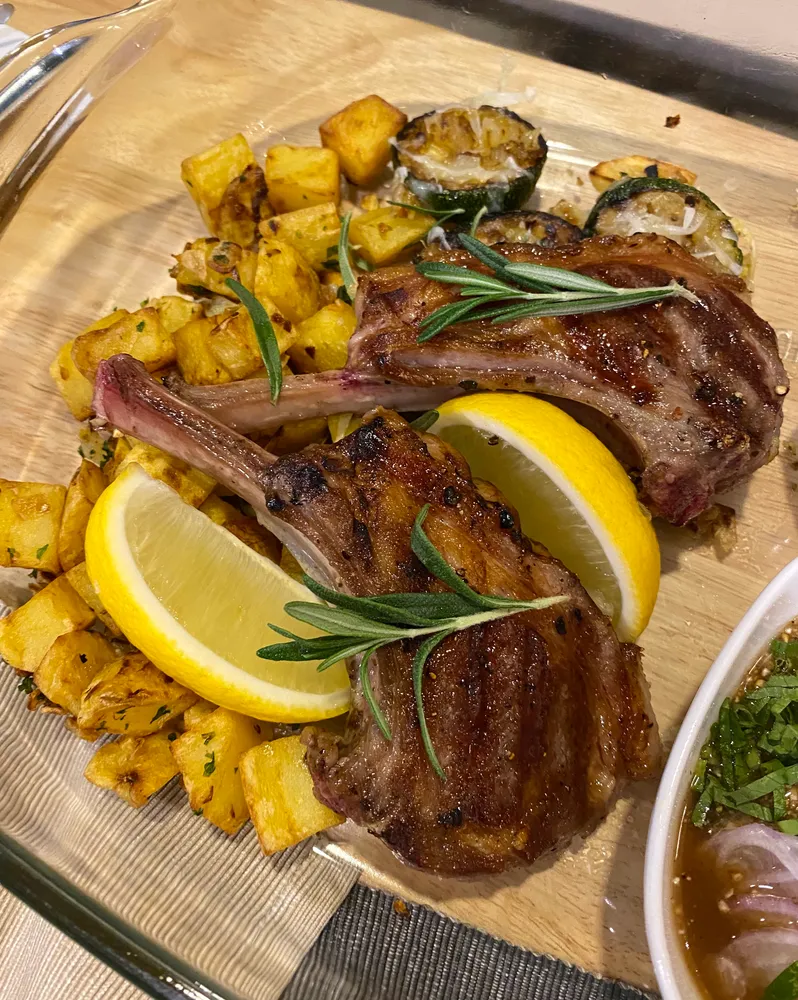 Lamb Chop and potatoes