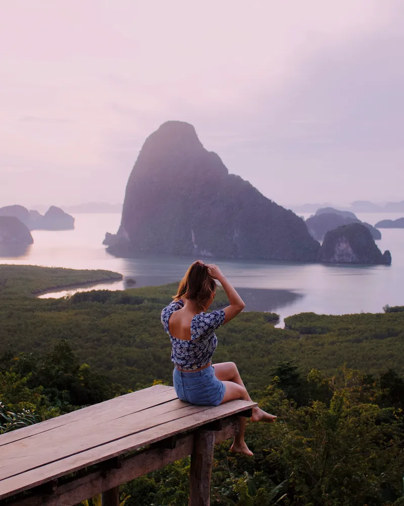 Bonnie Zeng at Samet Nangshe sunrise