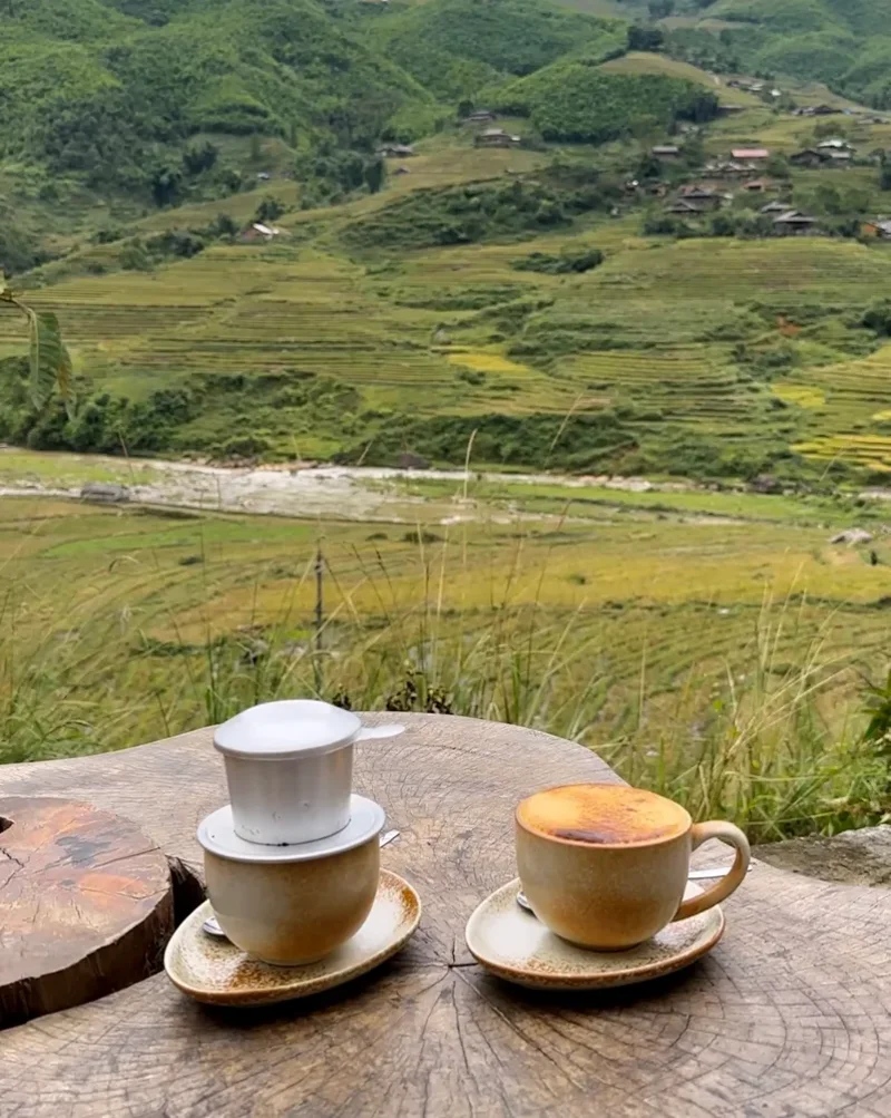 Bonnie in the hotel pool
