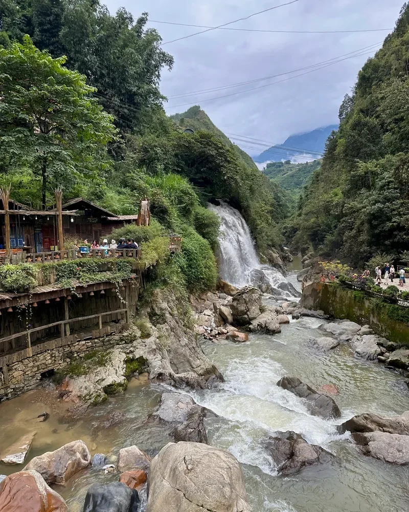 The elegant Bonnie Zeng