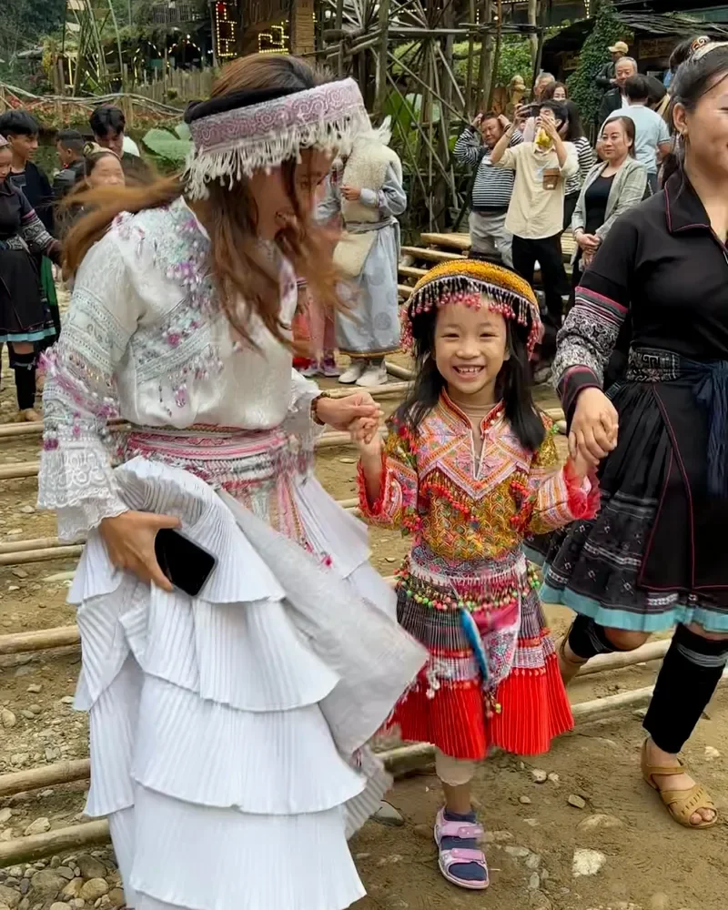 Bonnie in the hotel pool